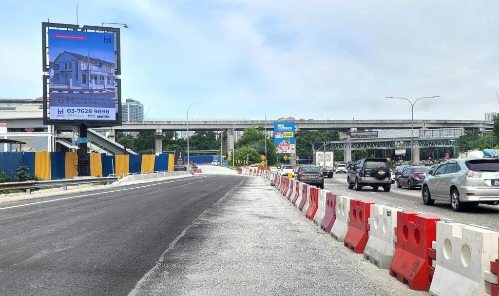 PR1MA digital billboard advertising campaign in Kuala Lumpur